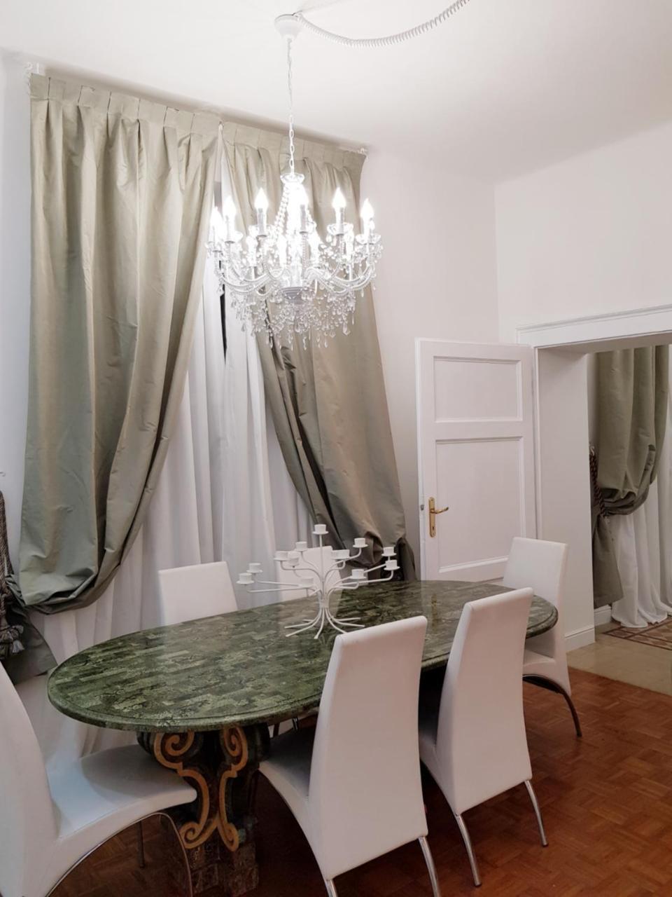 Charmerooms Palazzo Stampa 贝尔加莫 外观 照片