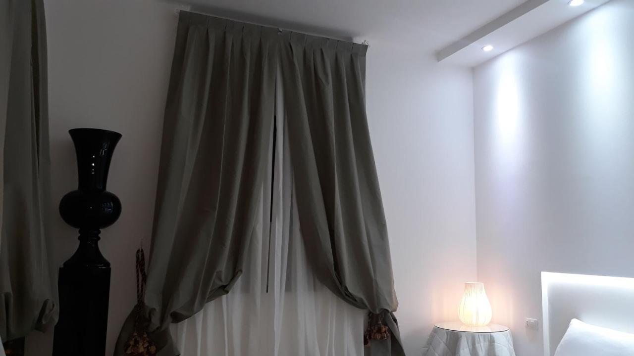 Charmerooms Palazzo Stampa 贝尔加莫 外观 照片